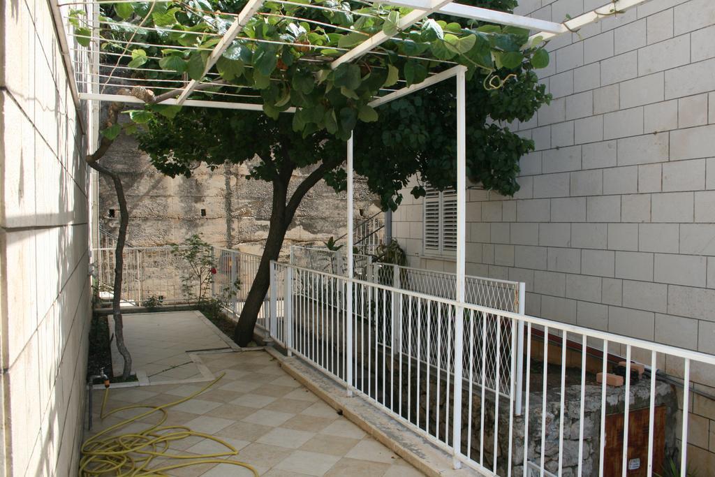 Studio Ogresta Ragusa Camera foto